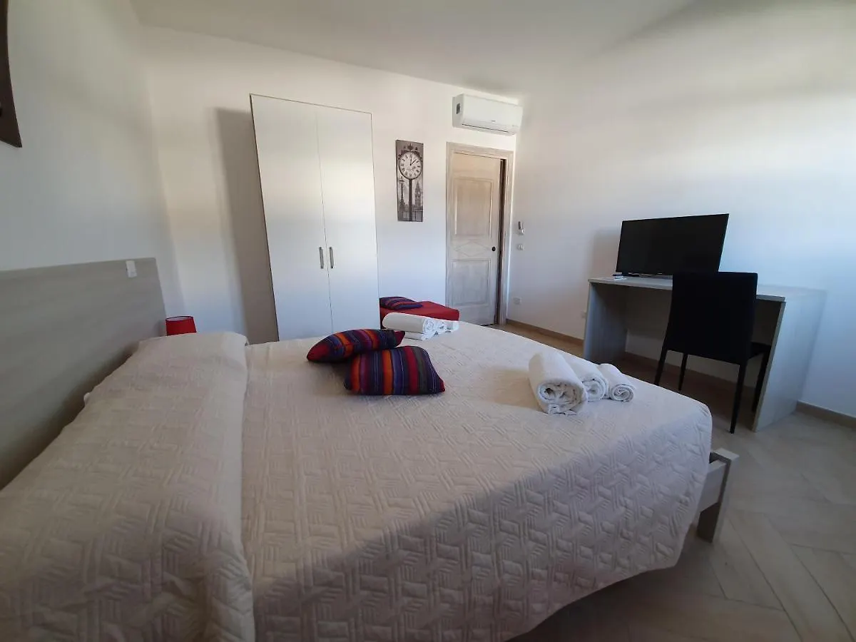 La Casa Di Sofia Hotel Olbia 0*,